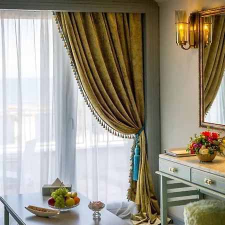 Phoenicia Blue View 4*