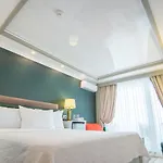 Phoenicia Blue View 4*