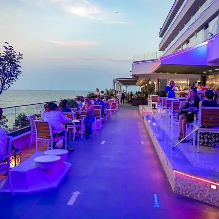 מלון Phoenicia Blue View
