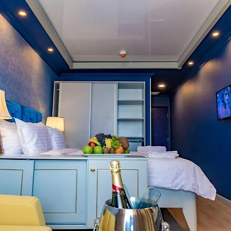 Phoenicia Blue View Отель