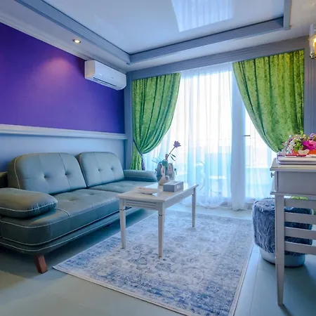 Phoenicia Blue View