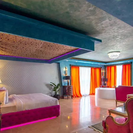 מלון Phoenicia Blue View 4*