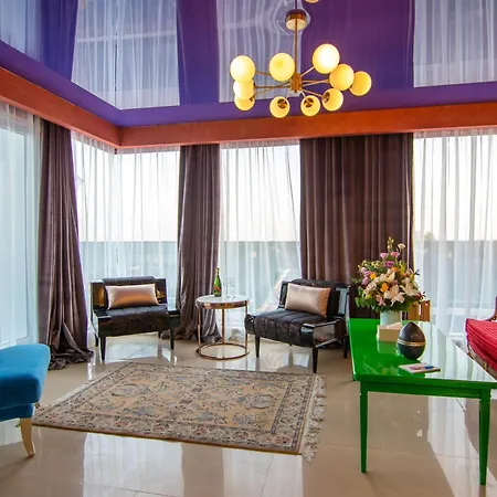 Phoenicia Blue View 4*