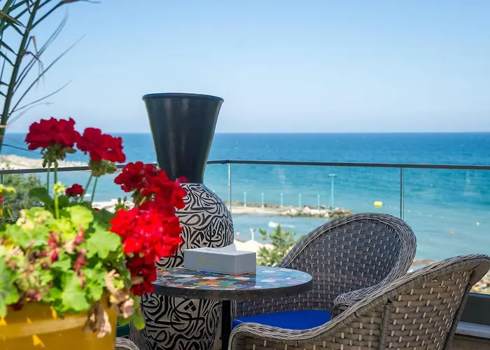 Phoenicia Blue View 4*