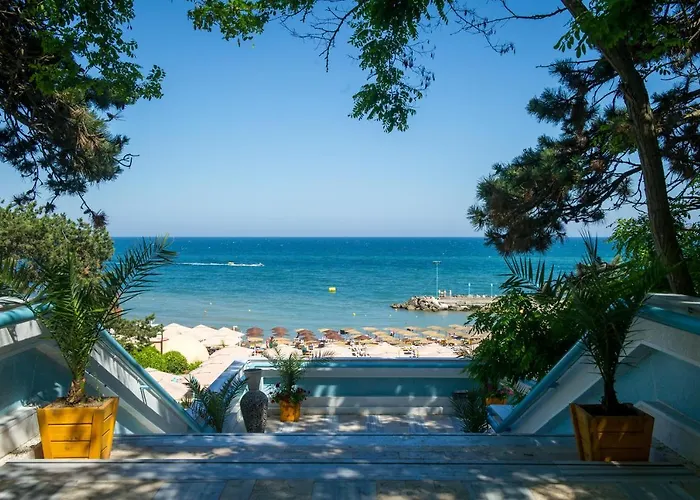 Phoenicia Blue View Hotel 4*