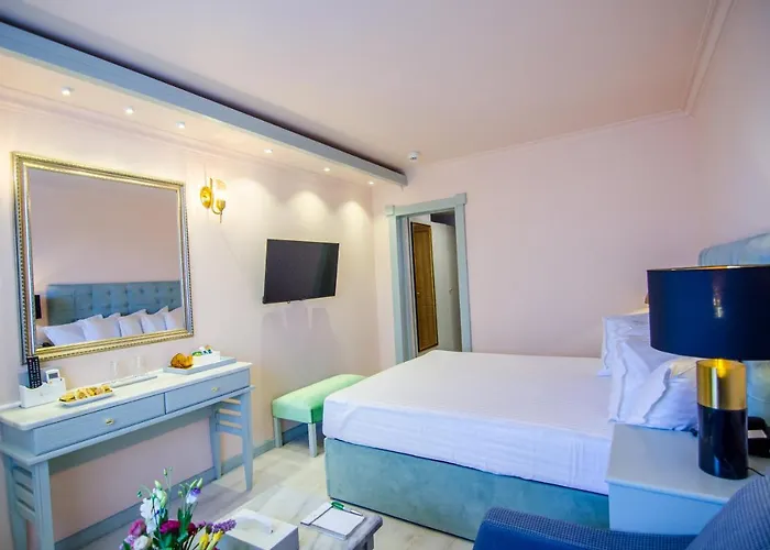 Phoenicia Blue View Hotel 4*