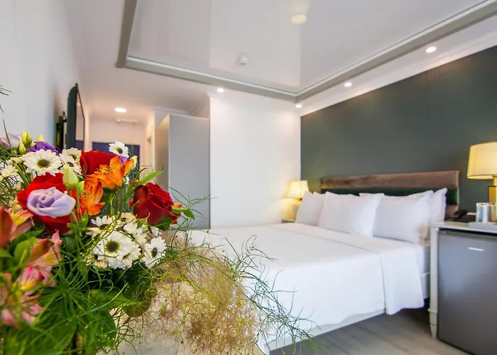 Phoenicia Blue View Hotel 4*