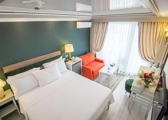 Phoenicia Blue View 4*