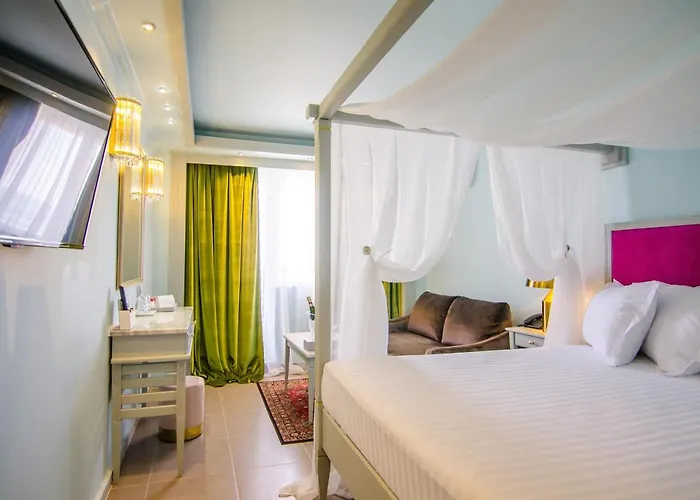 Phoenicia Blue View Hotel