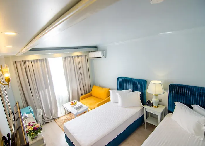 Phoenicia Blue View 4*